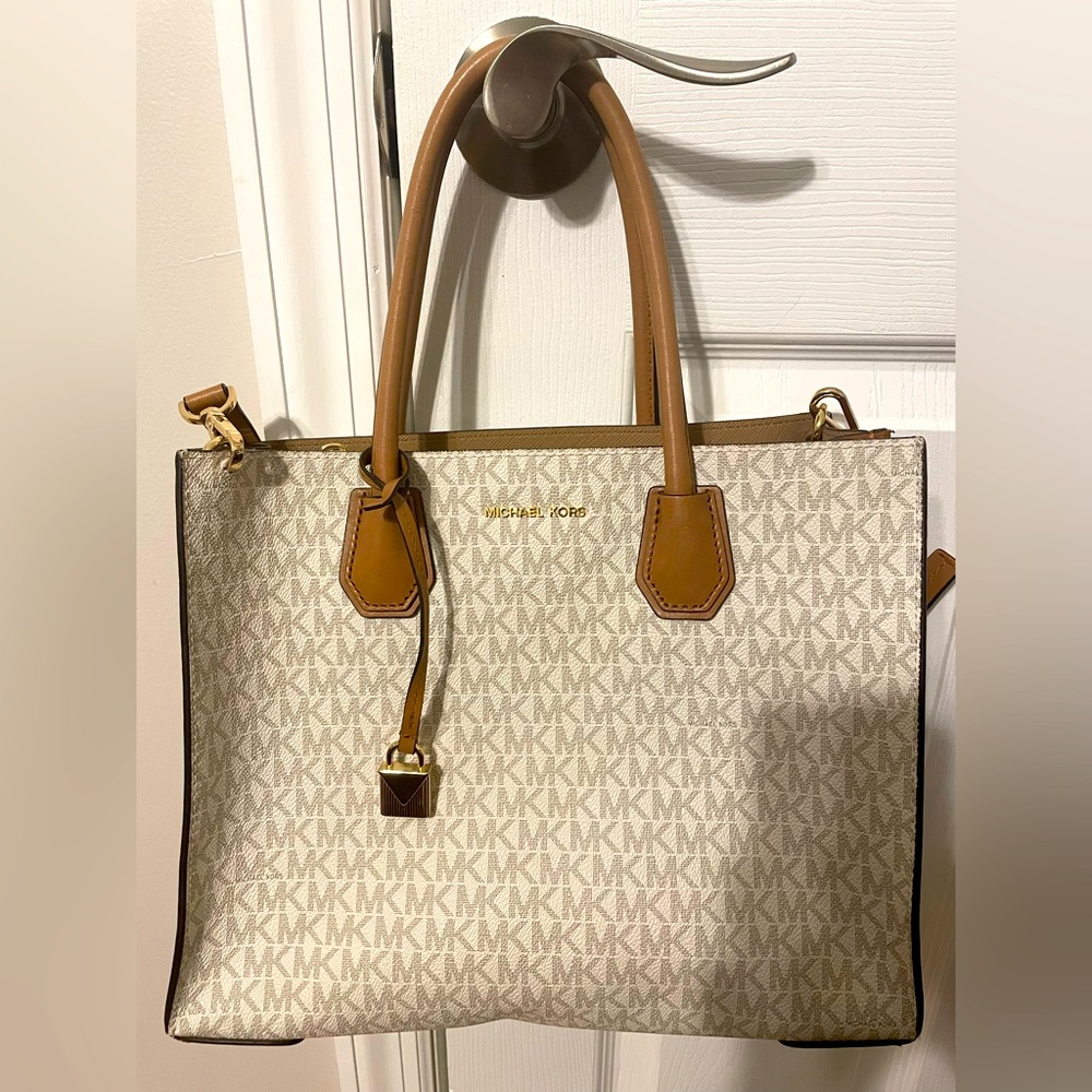 COPY - Michael Kors Shoulder Bag